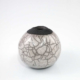 Vase boule en céramique raku - blanc